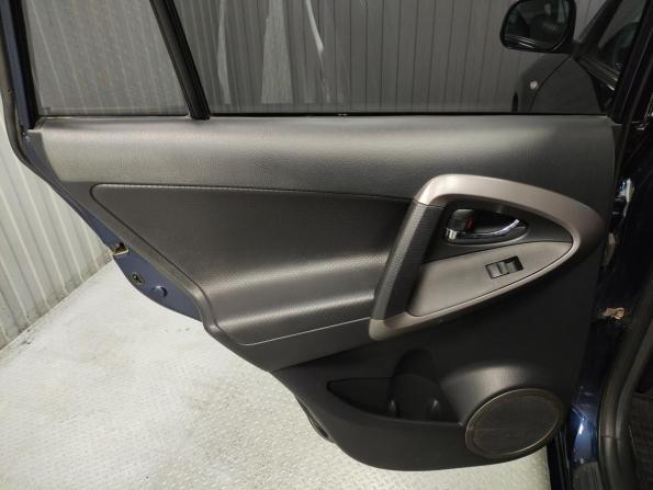 Toyota RAV4 III (XA30) с пробегом 2006 года, цена 1 099 000 рублей, 204981 км, внедорожник, Автокод Объявления