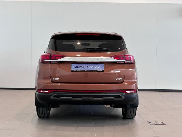 BAIC X35 с пробегом 2023 года, цена 1 300 000 рублей, 106518 км, внедорожник, Автокод Объявления