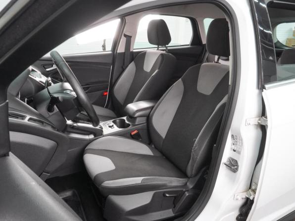 Ford Focus III с пробегом 2012 года, цена 799 000 рублей, 257855 км, универсал, Автокод Объявления