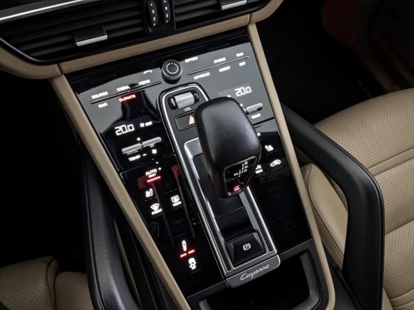 Porsche Cayenne III с пробегом 2022 года, цена 8 800 000 рублей, 77849 км, внедорожник, Автокод Объявления