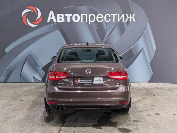 Volkswagen Jetta VI Рестайлинг с пробегом 2014 года, цена 850 000 рублей, 246000 км, седан, Автокод Объявления