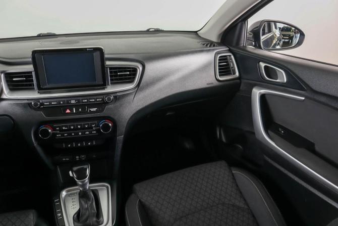 Kia Ceed III с пробегом 2019 года, цена 1 649 000 рублей, 185350 км, универсал, Автокод Объявления