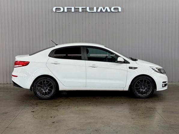 Kia Rio III Рестайлинг с пробегом 2016 года, цена 1 237 000 рублей, 101224 км, седан, Автокод Объявления