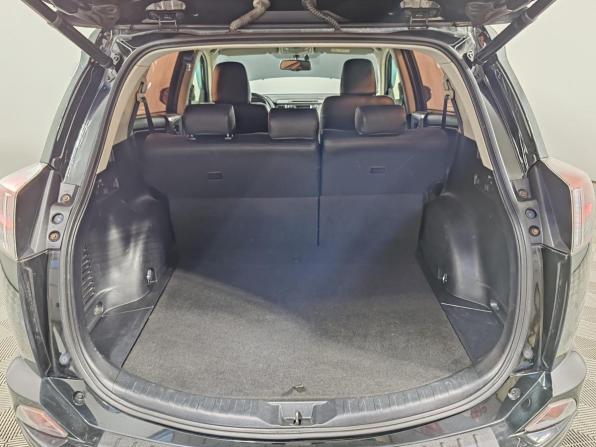 Toyota RAV4 IV (XA40) Рестайлинг с пробегом 2016 года, цена 1 985 000 рублей, 219235 км, внедорожник, Автокод Объявления