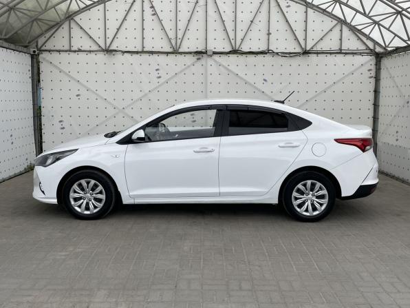 Hyundai Solaris II Рестайлинг с пробегом 2021 года, цена 1 480 000 рублей, 97100 км, седан, Автокод Объявления