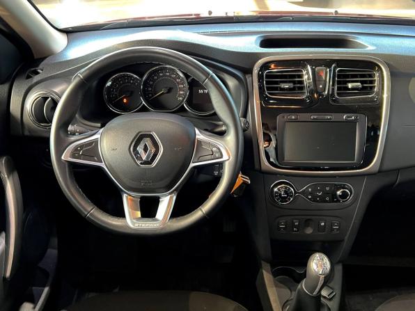 Renault Sandero II Рестайлинг с пробегом 2019 года, цена 1 350 000 рублей, 55700 км, хэтчбек, Автокод Объявления