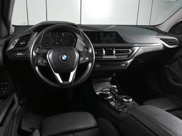 BMW 1 серии III (F40) с пробегом 2019 года, цена 1 999 000 рублей, 155160 км, хэтчбек, Автокод Объявления