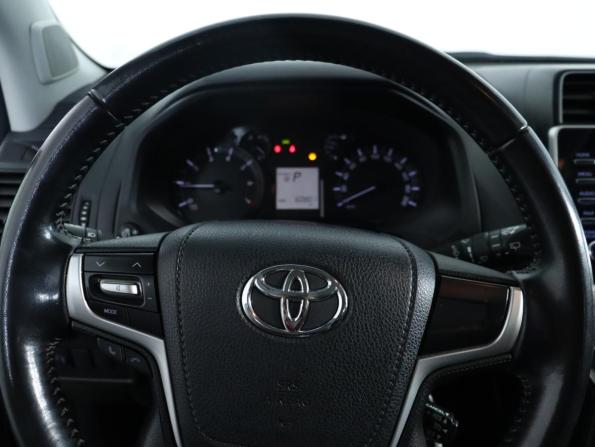 Toyota Land Cruiser Prado 150 Series Рестайлинг 3 с пробегом 2021 года, цена 5 199 000 рублей, 60800 км, внедорожник, Автокод Объявления
