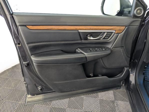 Honda CR-V V с пробегом 2017 года, цена 3 065 000 рублей, 72170 км, внедорожник, Автокод Объявления