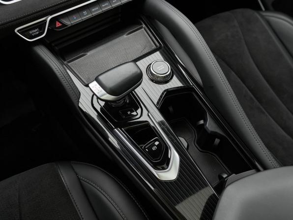 Geely Monjaro I с пробегом 2024 года, цена 3 348 000 рублей, 61328 км, внедорожник, Автокод Объявления
