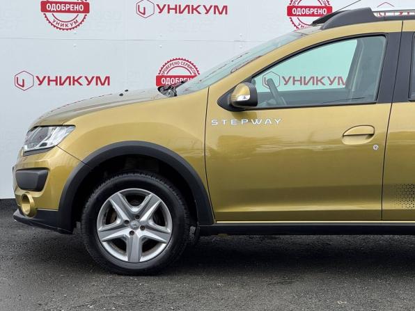 Renault Sandero II с пробегом 2017 года, цена 989 000 рублей, 119961 км, хэтчбек, Автокод Объявления