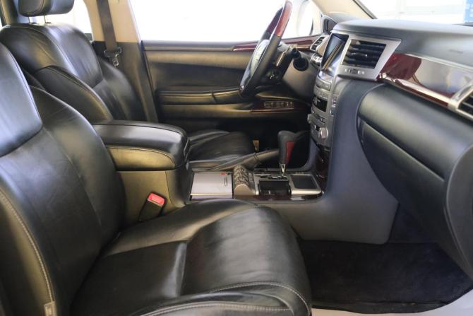 Lexus LX III Рестайлинг с пробегом 2013 года, цена 4 599 000 рублей, 227000 км, внедорожник, Автокод Объявления