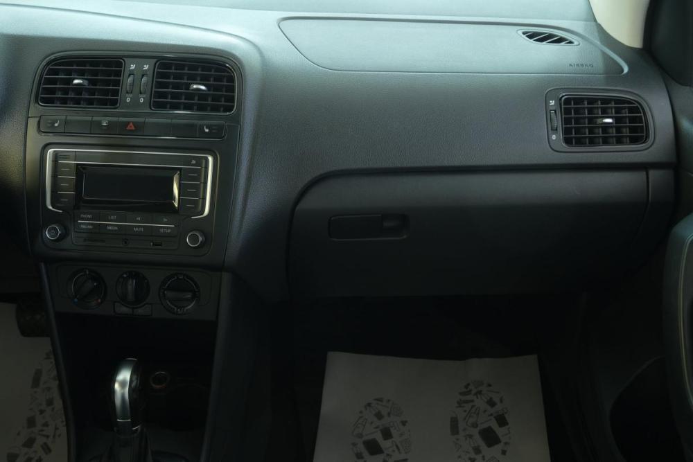 Volkswagen Polo V Рестайлинг Омск  - изображение 17