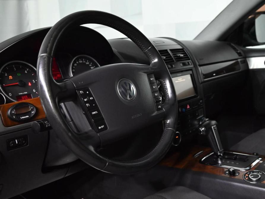 Volkswagen Touareg I Рестайлинг Екатеринбург  - изображение 17