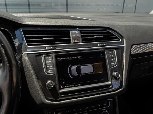 Volkswagen Tiguan II с пробегом 2017 года, цена 2 399 000 рублей, 143713 км, внедорожник, Автокод Объявления