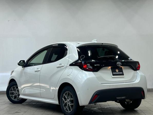 Toyota Yaris IV с пробегом 2020 года, цена 1 200 000 рублей, 80856 км, хэтчбек, Автокод Объявления