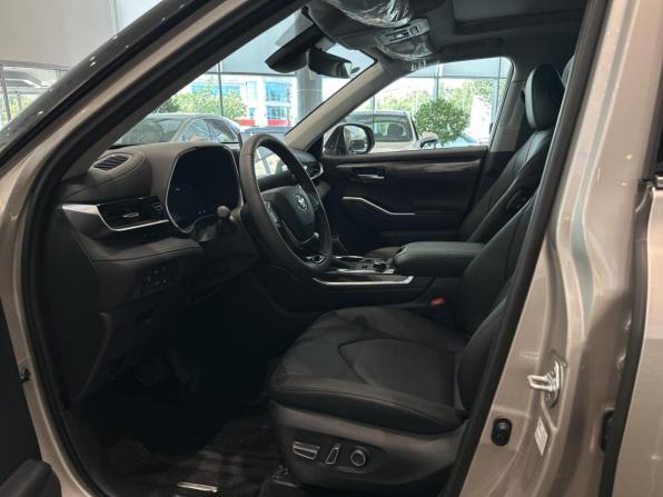 Toyota Highlander IV (XU70) с пробегом 2026 года, цена 5 900 000 рублей, 34 км, внедорожник, Автокод Объявления