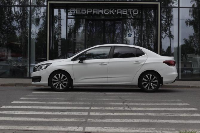 Citroen C4 II Рестайлинг с пробегом 2018 года, цена 1 190 000 рублей, 122470 км, седан, Автокод Объявления