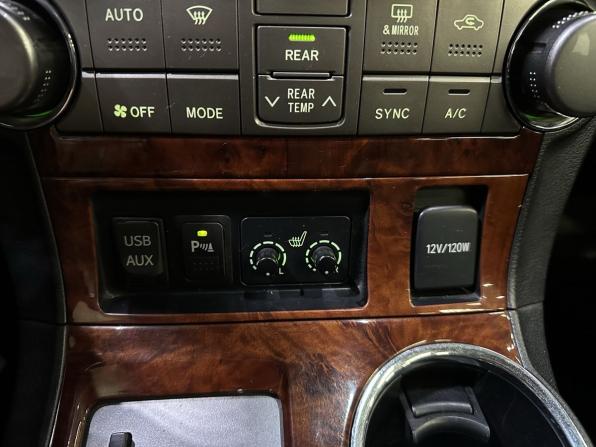 Toyota Highlander II (XU40) Рестайлинг с пробегом 2011 года, цена 1 679 000 рублей, 316867 км, внедорожник, Автокод Объявления