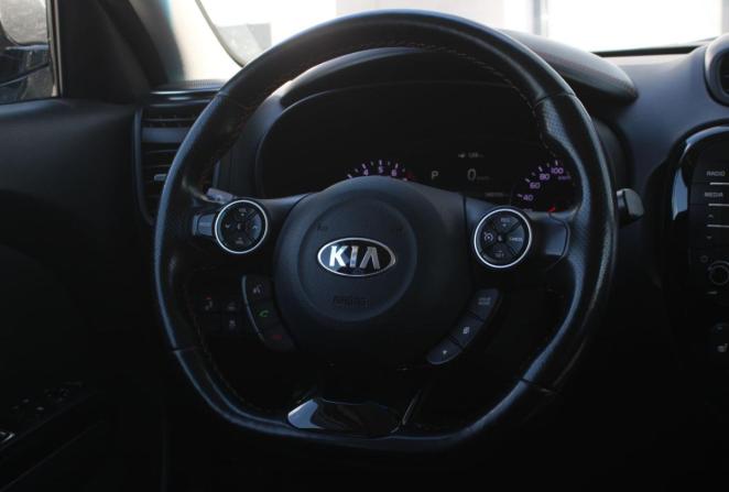 Kia Soul II Рестайлинг с пробегом 2017 года, цена 1 503 000 рублей, 160139 км, хэтчбек, Автокод Объявления