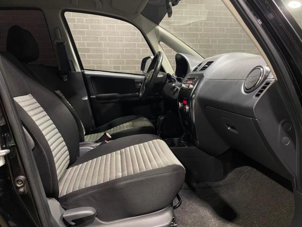Suzuki SX4 I (Classic) Рестайлинг с пробегом 2010 года, цена 990 000 рублей, 145845 км, хэтчбек, Автокод Объявления