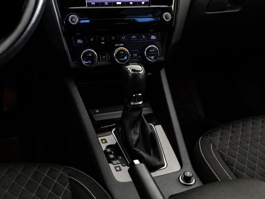 Skoda Octavia III (A7) Рестайлинг Санкт-Петербург  - изображение 12