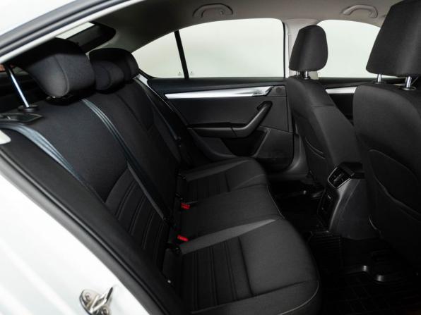 Skoda Octavia III (A7) Рестайлинг с пробегом 2019 года, цена 1 807 000 рублей, 45105 км, лифтбек, Автокод Объявления