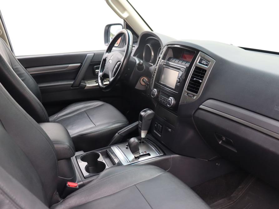 Mitsubishi Pajero IV Рестайлинг 2 Москва  - изображение 10