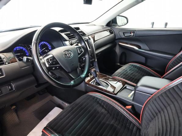 Toyota Camry VII (XV50) Рестайлинг 2 с пробегом 2018 года, цена 2 790 000 рублей, 68782 км, седан, Автокод Объявления