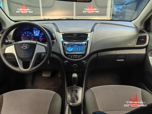 Hyundai Solaris I с пробегом 2013 года, цена 798 000 рублей, 137000 км, седан, Автокод Объявления