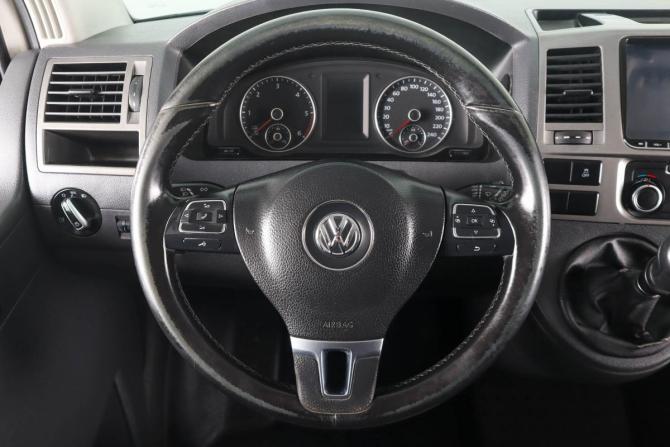 Volkswagen Caravelle T5 Рестайлинг с пробегом 2013 года, цена 1 749 000 рублей, 244000 км, минивэн, Автокод Объявления