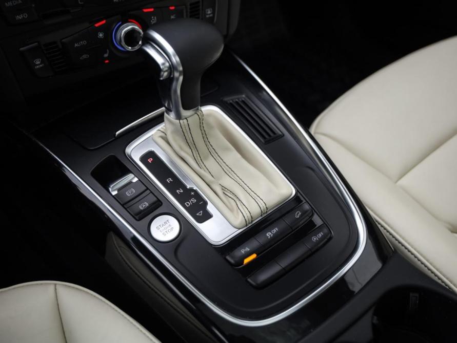 Audi Q5 I (8R) Рестайлинг Санкт-Петербург  - изображение 19