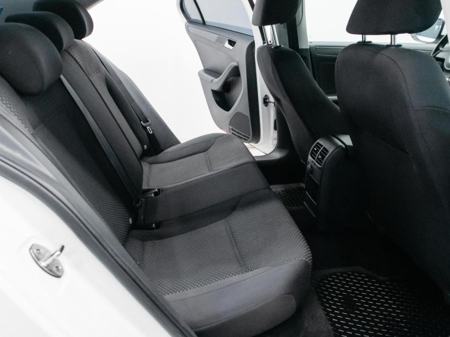 Volkswagen Jetta VI Рестайлинг Красноярск  - изображение 24