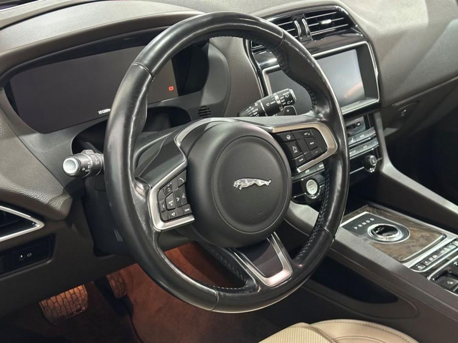 Jaguar F-Pace I Москва  - изображение 12