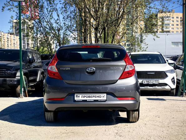 Hyundai Solaris I Рестайлинг с пробегом 2015 года, цена 649 000 рублей, 122434 км, хэтчбек, Автокод Объявления