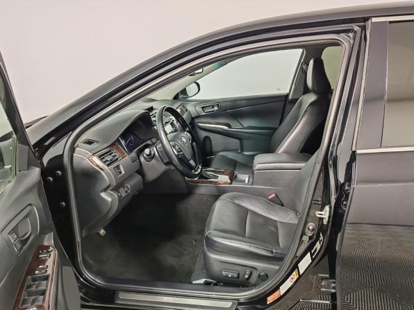 Toyota Camry VII (XV50) Рестайлинг 2 с пробегом 2017 года, цена 2 189 000 рублей, 195710 км, седан, Автокод Объявления
