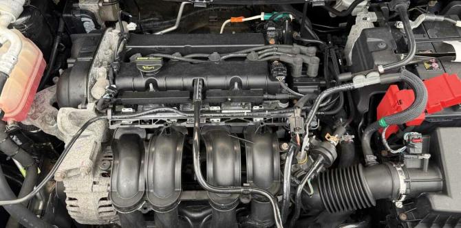 Ford Fiesta Mk6 Рестайлинг с пробегом 2015 года, цена 632 000 рублей, 209884 км, седан, Автокод Объявления