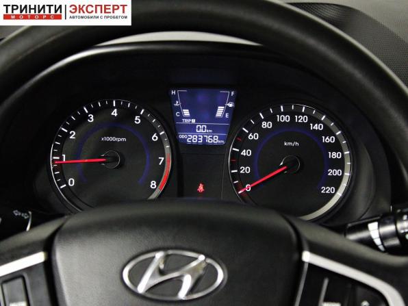 Hyundai Solaris I с пробегом 2011 года, цена 597 000 рублей, 283762 км, седан, Автокод Объявления