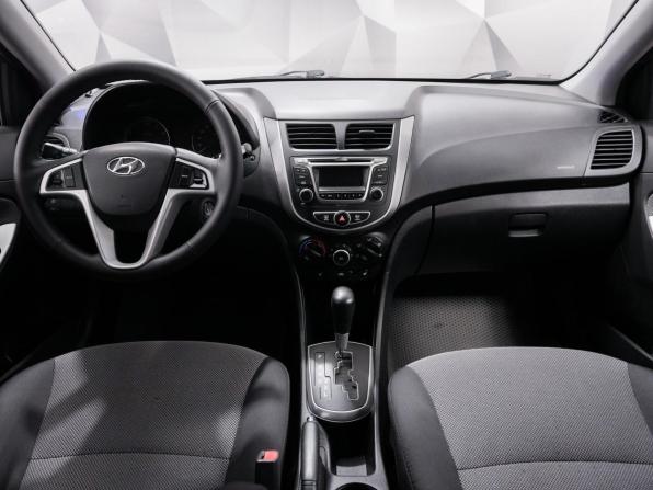 Hyundai Solaris I с пробегом 2013 года, цена 799 000 рублей, 179000 км, седан, Автокод Объявления