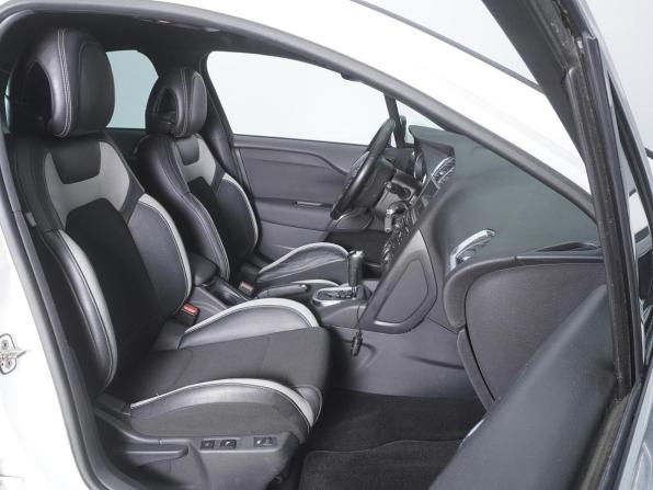 Citroen DS4 с пробегом 2013 года, цена 950 000 рублей, 69946 км, хэтчбек, Автокод Объявления