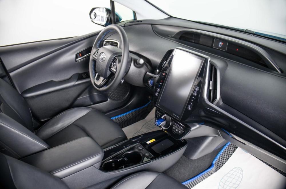 Toyota Prius IV (XW50) Пермь  - изображение 12
