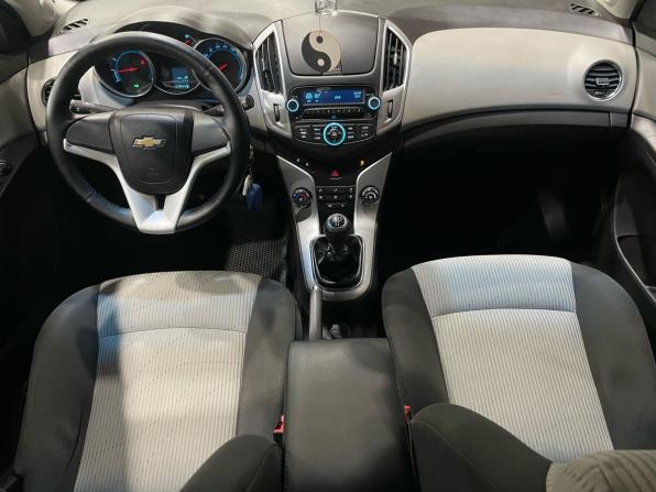 Chevrolet Cruze I Рестайлинг с пробегом 2013 года, цена 650 000 рублей, 179447 км, хэтчбек, Автокод Объявления