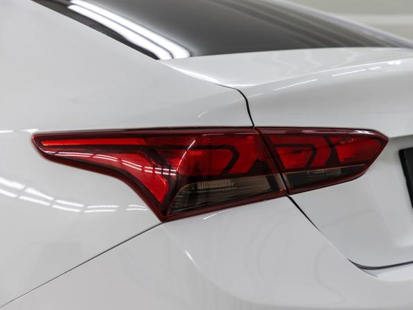 Hyundai Solaris II с пробегом 2017 года, цена 1 048 000 рублей, 186322 км, седан, Автокод Объявления