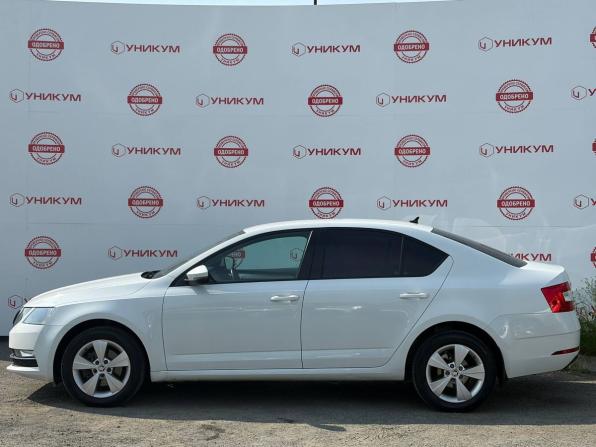 Skoda Octavia III (A7) Рестайлинг с пробегом 2017 года, цена 1 529 000 рублей, 158719 км, лифтбек, Автокод Объявления
