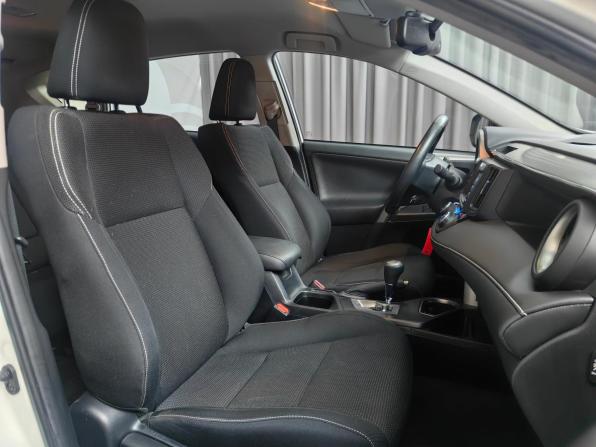 Toyota RAV4 IV (XA40) Рестайлинг с пробегом 2016 года, цена 2 194 000 рублей, 55124 км, внедорожник, Автокод Объявления
