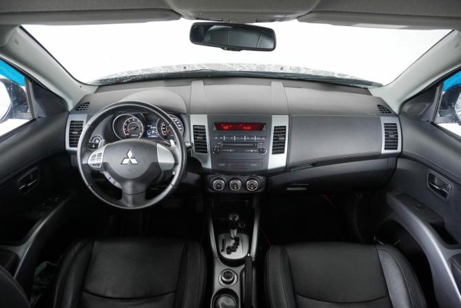 Mitsubishi Outlander II Рестайлинг с пробегом 2012 года, цена 1 465 000 рублей, 245854 км, внедорожник, Автокод Объявления