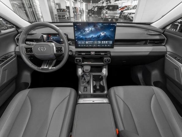 Toyota RAV4 VI (XA60) с пробегом 2026 года, цена 5 200 000 рублей, 14 км, внедорожник, Автокод Объявления