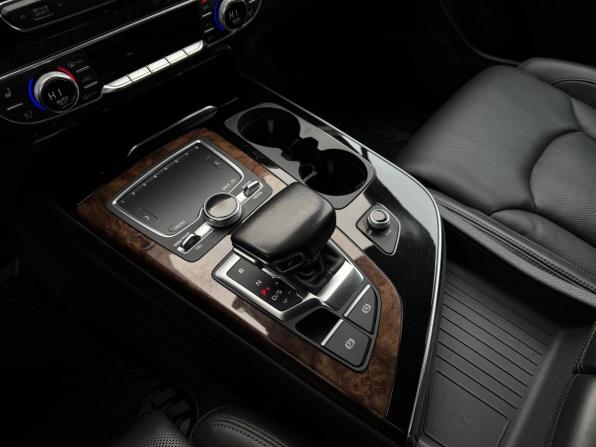 Audi Q7 II (4M) с пробегом 2017 года, цена 4 470 000 рублей, 71084 км, внедорожник, Автокод Объявления