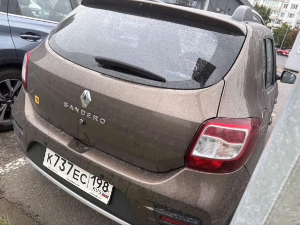Renault Sandero II Рестайлинг с пробегом 2021 года, цена 1 349 000 рублей, 90000 км, хэтчбек, Автокод Объявления
