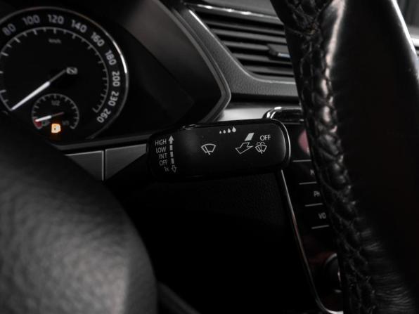Skoda Superb III с пробегом 2018 года, цена 2 299 000 рублей, 232971 км, лифтбек, Автокод Объявления